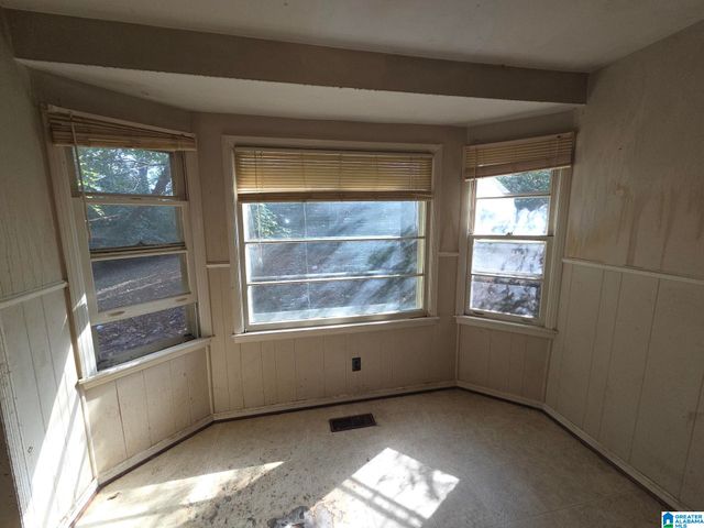 25 HILLVIEW LANE, Center Point, AL 35215