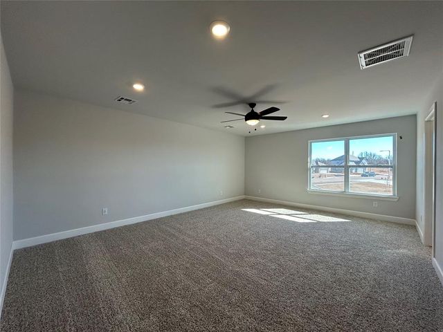1313 Lighthorsemen Way, Choctaw, OK 73020