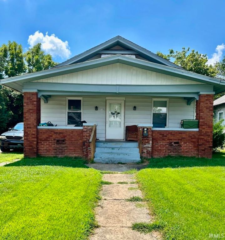 725 RAVENSWOOD Drive, Evansville, IN 47713