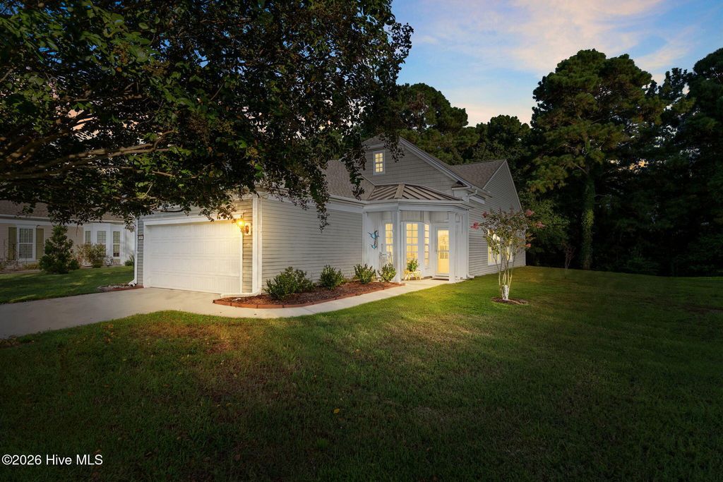 5266 Windward Way, Southport, NC 28461