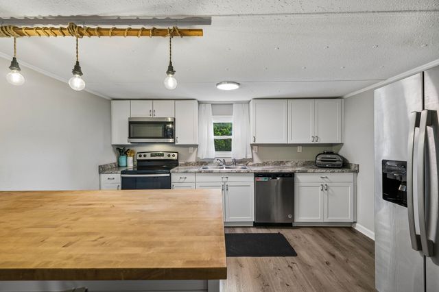 119 Dyer Branch Rd, Gordonsville, TN 38563