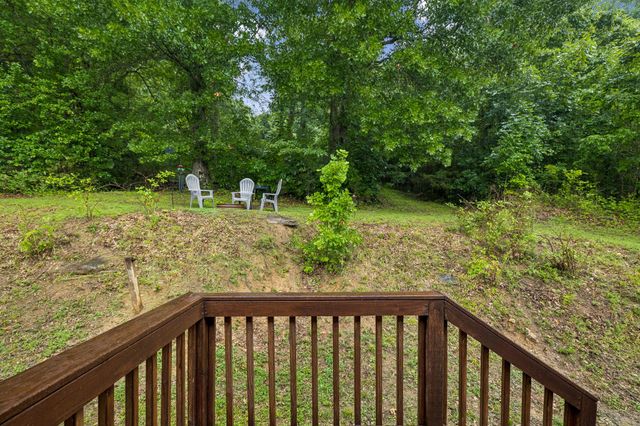 119 Dyer Branch Rd, Gordonsville, TN 38563
