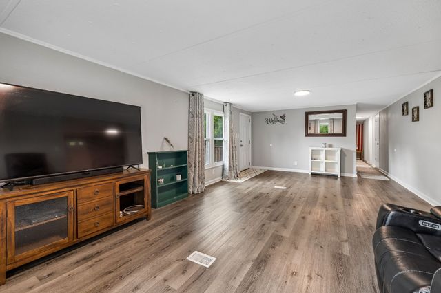 119 Dyer Branch Rd, Gordonsville, TN 38563