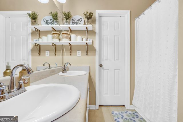 571 Brewer Drive, Locust Grove, GA 30248