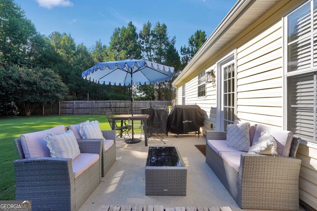 571 Brewer Drive, Locust Grove, GA 30248