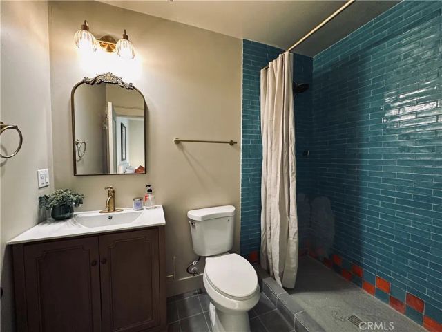 505 E Bishop, Santa Ana, CA 92701