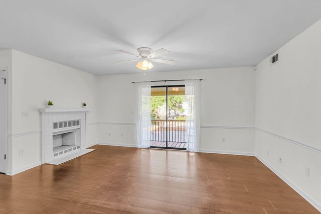 1054 Anna Knapp Boulevard 2e, Mount Pleasant, SC 29464