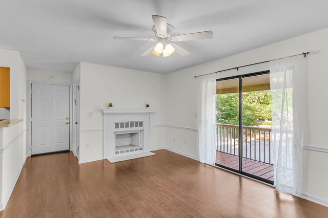 1054 Anna Knapp Boulevard 2e, Mount Pleasant, SC 29464