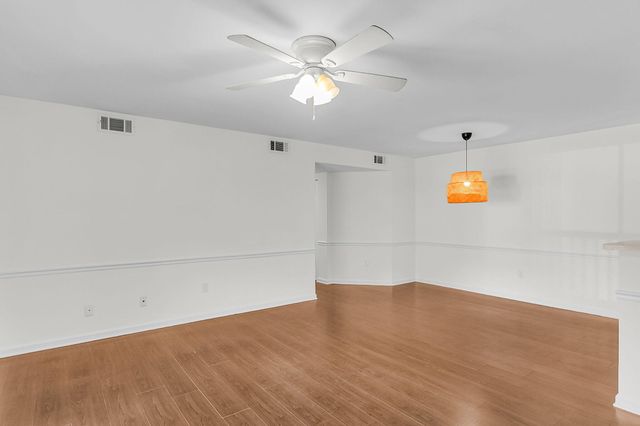 1054 Anna Knapp Boulevard 2e, Mount Pleasant, SC 29464