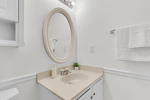 1054 Anna Knapp Boulevard 2e, Mount Pleasant, SC 29464