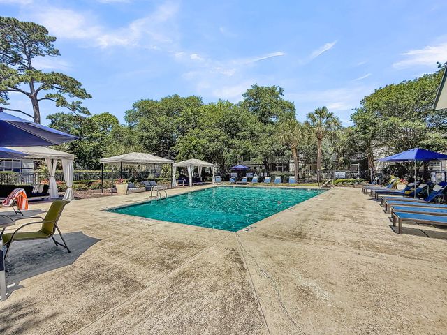 1054 Anna Knapp Boulevard 2e, Mount Pleasant, SC 29464