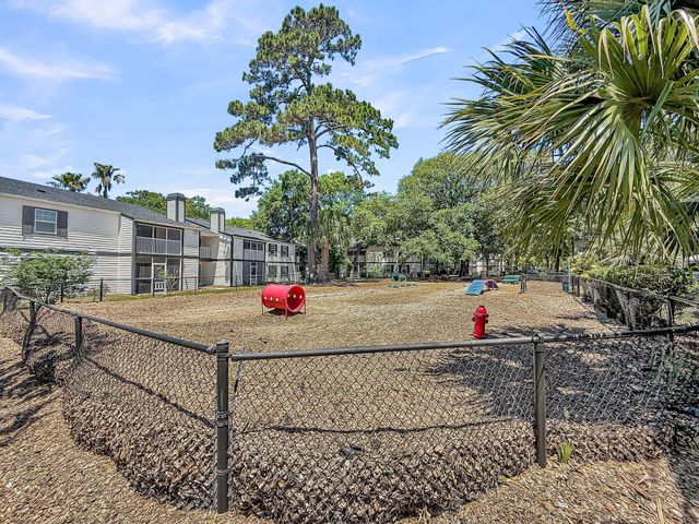 1054 Anna Knapp Boulevard 2e, Mount Pleasant, SC 29464
