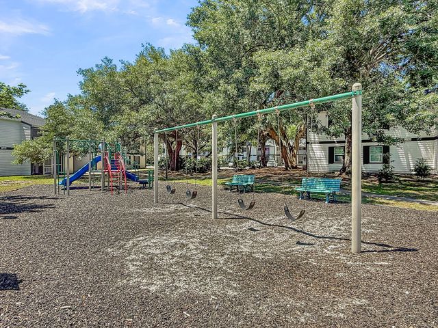1054 Anna Knapp Boulevard 2e, Mount Pleasant, SC 29464