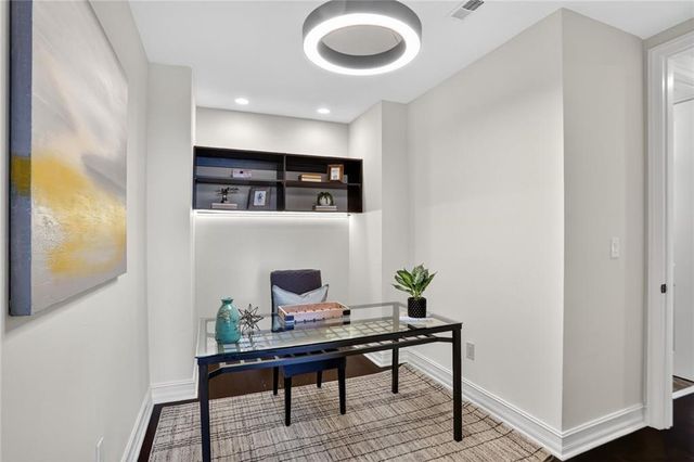 2233 Peachtree Road NE 1202, Atlanta, GA 30309