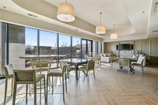 2233 Peachtree Road NE 1202, Atlanta, GA 30309
