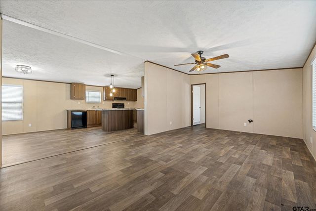 350 Second, Point, TX 75472