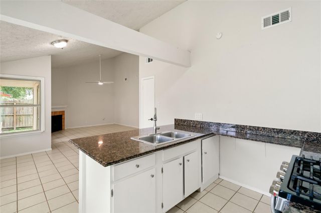 11111 Drakeland Drive, Humble, TX 77396