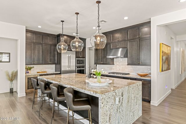 17232 W MOUNTAINAIR Street, Surprise, AZ 85388