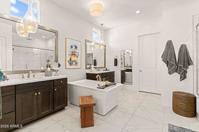 17232 W MOUNTAINAIR Street, Surprise, AZ 85388