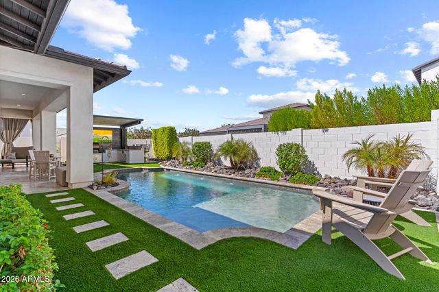 17232 W MOUNTAINAIR Street, Surprise, AZ 85388