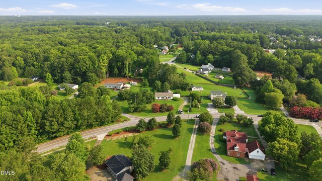 7912 Smith Road, Apex, NC 27539