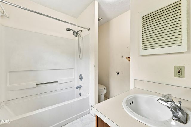 7912 Smith Road, Apex, NC 27539