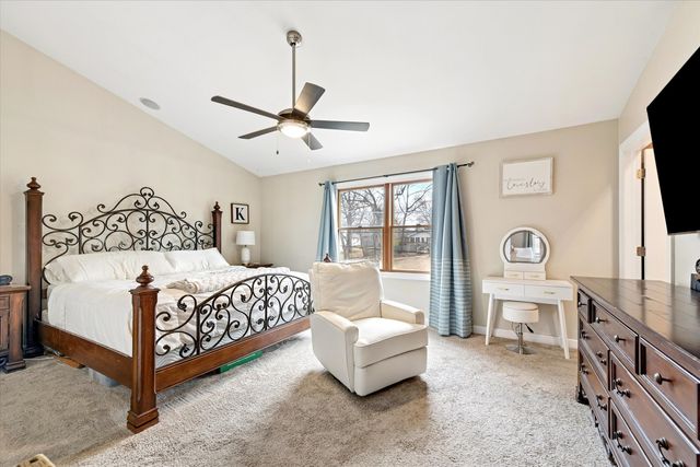 26775 N Ada Street N, Wauconda, IL 60084