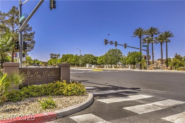 251 South Green Valley Parkway 2722, Henderson, NV 89012