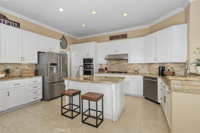 23785 Via Madrid, Murrieta, CA 92562