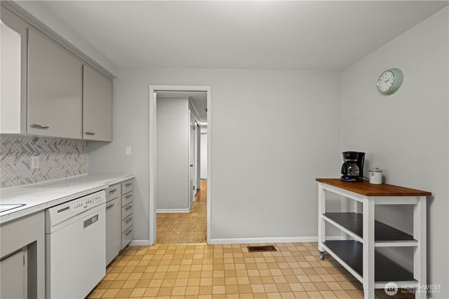 415 W Street SE, Tumwater, WA 98501