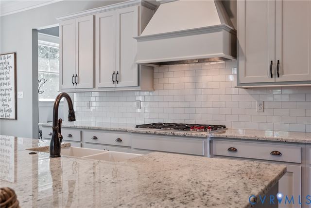 16407 Old Castle Rd, Midlothian, VA 23112