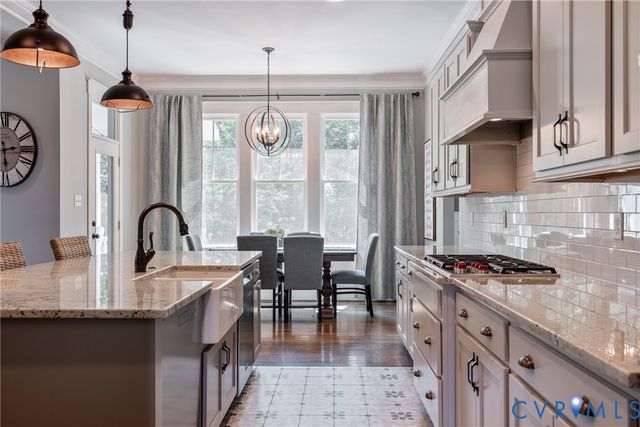 16407 Old Castle Rd, Midlothian, VA 23112