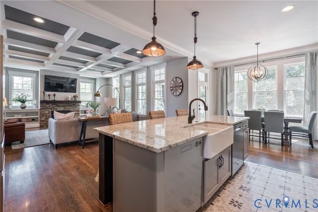 16407 Old Castle Rd, Midlothian, VA 23112