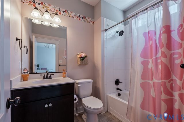 16407 Old Castle Rd, Midlothian, VA 23112