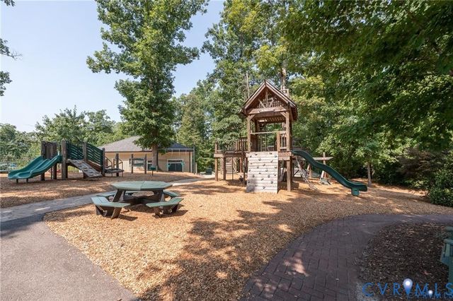 16407 Old Castle Rd, Midlothian, VA 23112