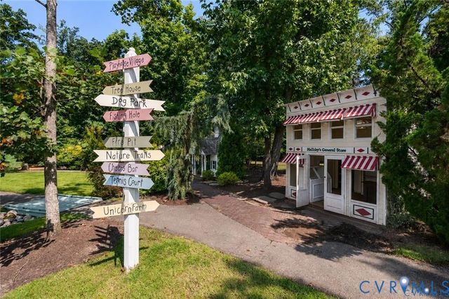 16407 Old Castle Rd, Midlothian, VA 23112