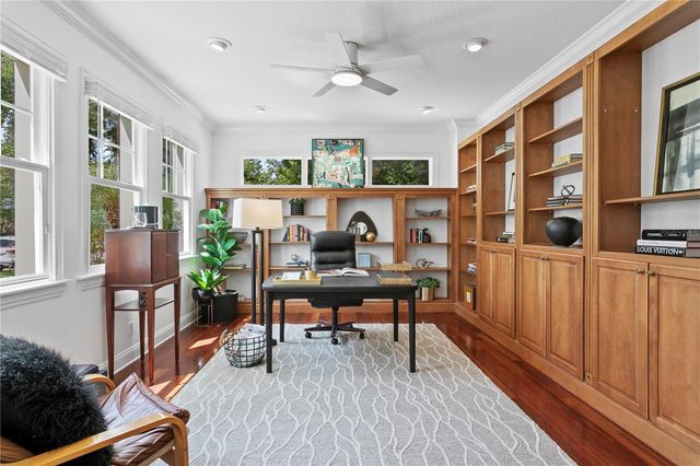 4115 W BARCELONA STREET, Tampa, FL 33629