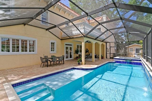 4115 W BARCELONA STREET, Tampa, FL 33629