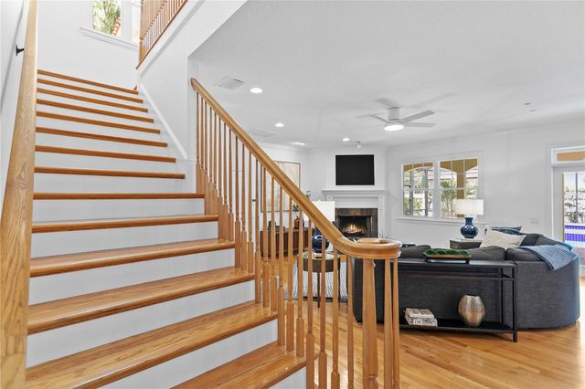 4115 W BARCELONA STREET, Tampa, FL 33629