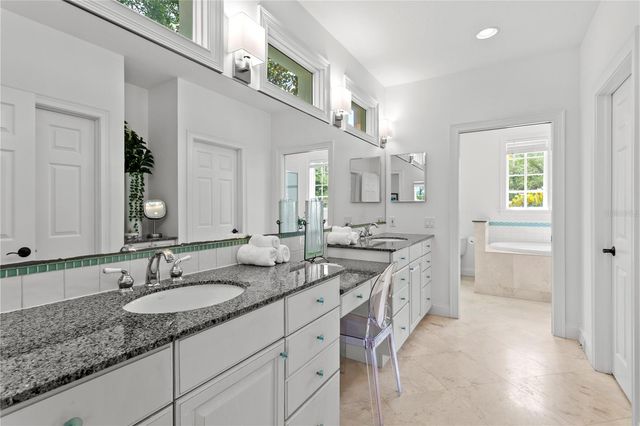 4115 W BARCELONA STREET, Tampa, FL 33629