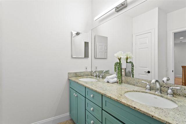 4115 W BARCELONA STREET, Tampa, FL 33629