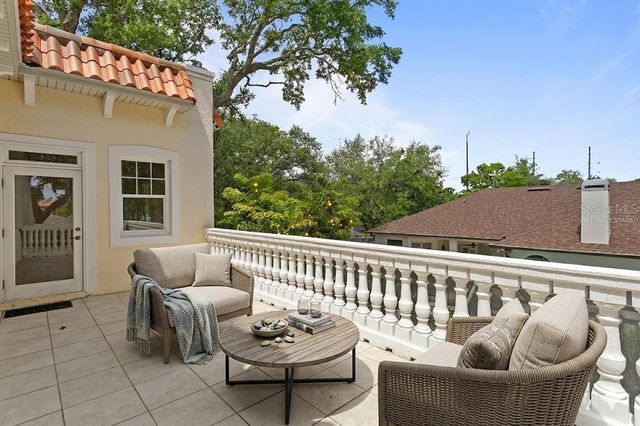 4115 W BARCELONA STREET, Tampa, FL 33629