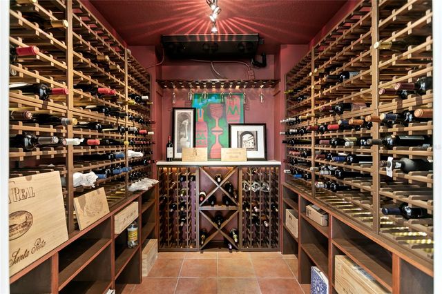 4115 W BARCELONA STREET, Tampa, FL 33629