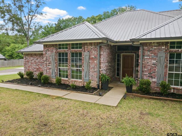 122 County Road 4226, Mt Pleasant, TX 75455