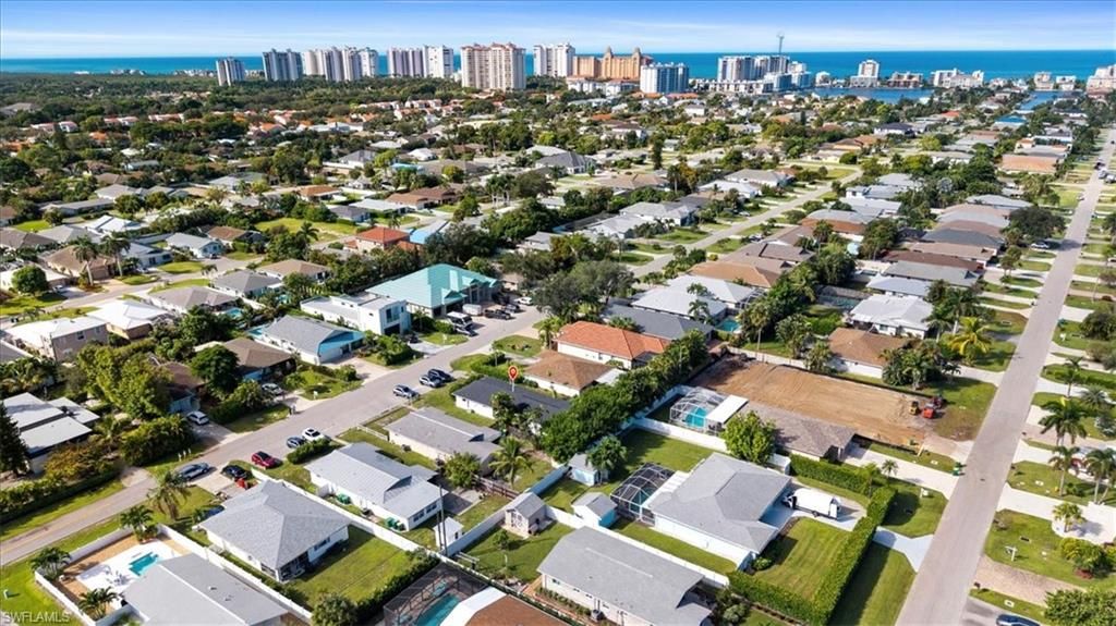 681/683 95th AVE N, NAPLES, FL 34108 — photo 3