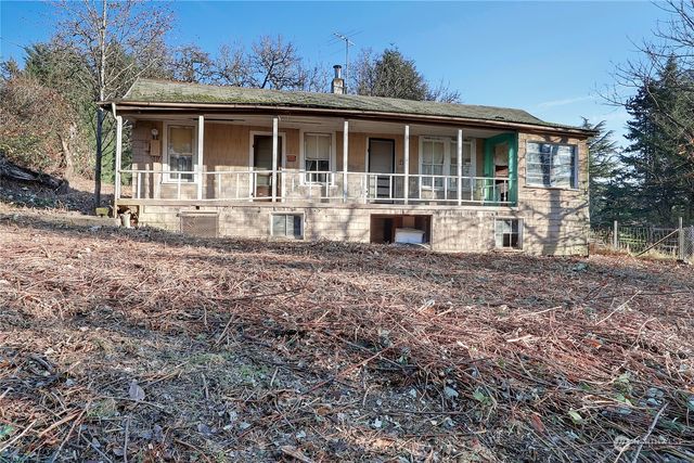32910 5th Avenue, Black Diamond, WA 98010