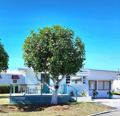 6522 MASSACHUSETTS STREET, Bradenton, FL 34207