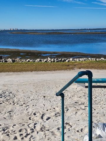 6522 MASSACHUSETTS STREET, Bradenton, FL 34207