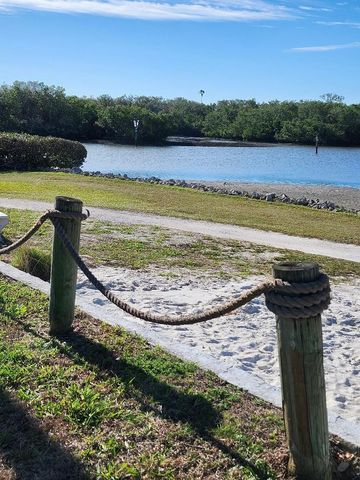 6522 MASSACHUSETTS STREET, Bradenton, FL 34207