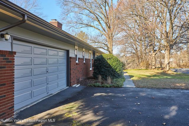 41 Trinity Place, Rhinebeck, NY 12572